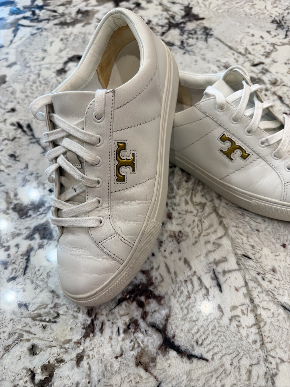 Tory Burch White Leather Low-Top Sneakers with Gold Logo - Picture 5 of 9